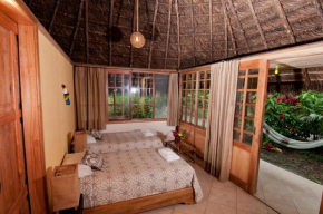 Гостиница Huasquila Amazon Lodge  Cotundo